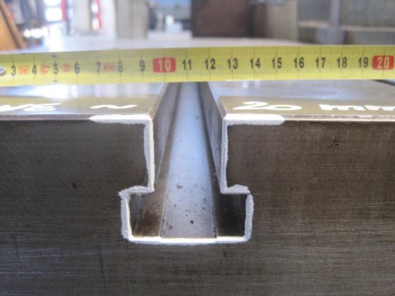 0630x0630 T 槽孔表面平台