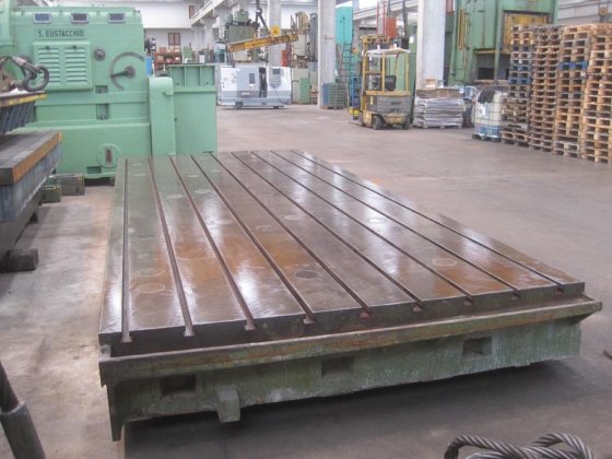 5500x2300 T 槽表面平台