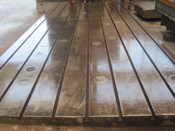 5500x2300 T 槽表面平台