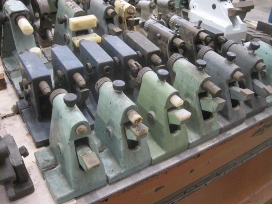 卢内塔车床砂轮稳固架