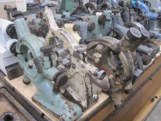 ルネッタ グラインディング ステディレスト