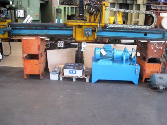 门式升降装载机