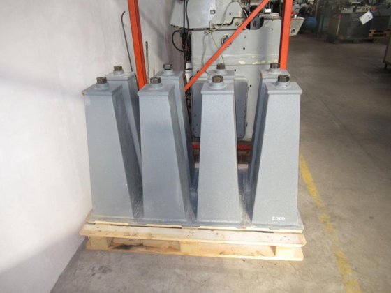 PIEDINI 支撑与找平柱