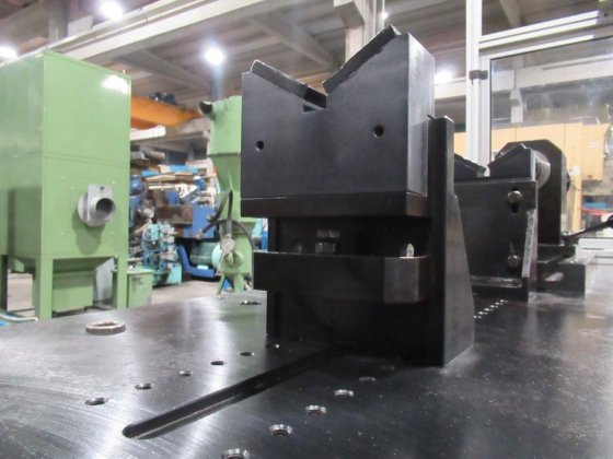 2012 O.M.P.A.C. 压床中心，带尾座