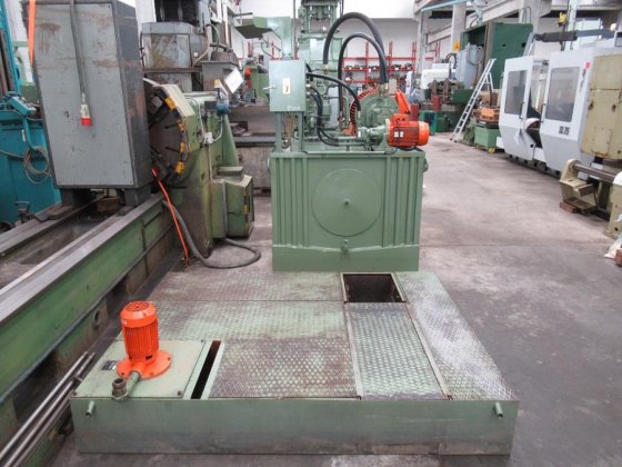 1981 VARINELLI BV-40/2000 内部拉削机