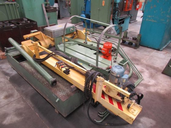 1981 VARINELLI BV-40/2000 内部拉削机