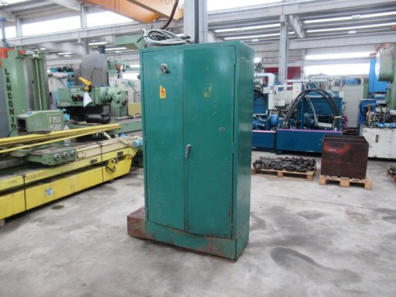 1981 VARINELLI BV-40/2000 内部拉削机