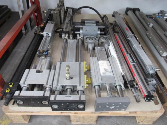 ORIGA PARKER アタッチ؟