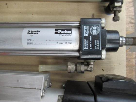 ORIGA PARKER アタッチ؟