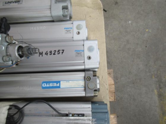 ORIGA PARKER アタッチ؟