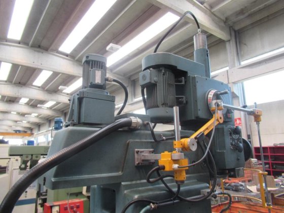 1987 RAMBAUDI M3 立式铣床