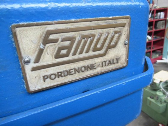 FAMUP RAG 30 列钻床