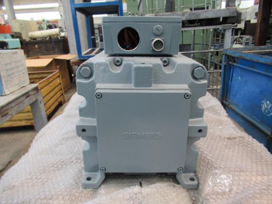 SIEMENS 1PH4138-4NF26 メインスピンドルモーター