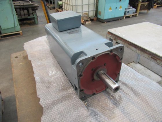 SIEMENS 1PH4138-4NF26 メインスピンドルモーター