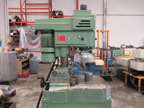 1975 VIGEL M65/T 回转工作台攻丝机