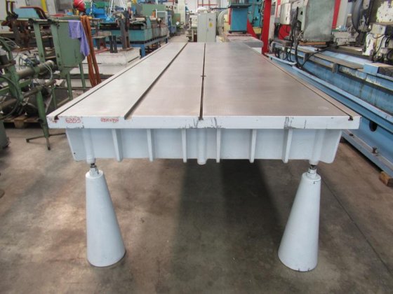 4950x1500 铸铁平板表面