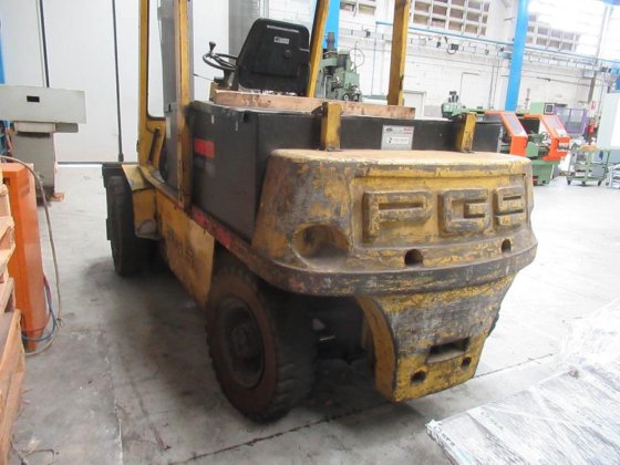 PGS 通用 6000 电动叉车