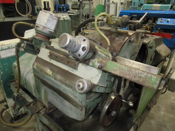 BSA 8号固定中心无心磨床