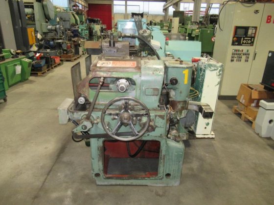 BSA 8号固定中心无心磨床