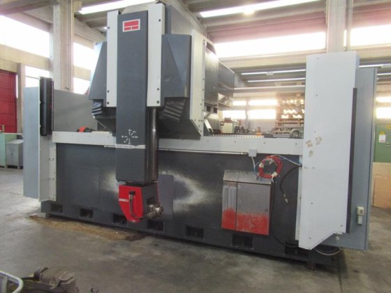 2002 FIDIA K 211/5 5轴立式加工中心