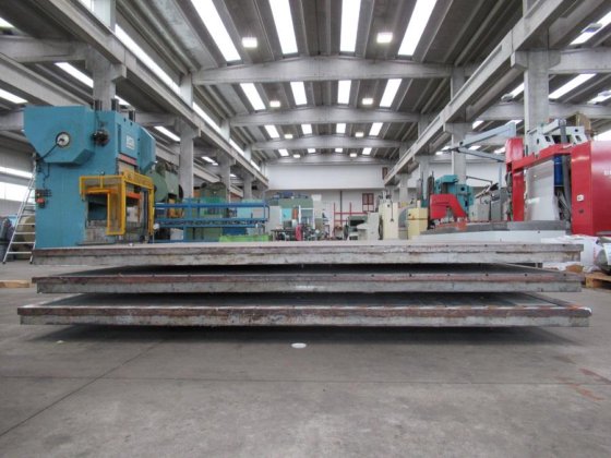 6000x3000 N.3 鋳鉄製テーブル面