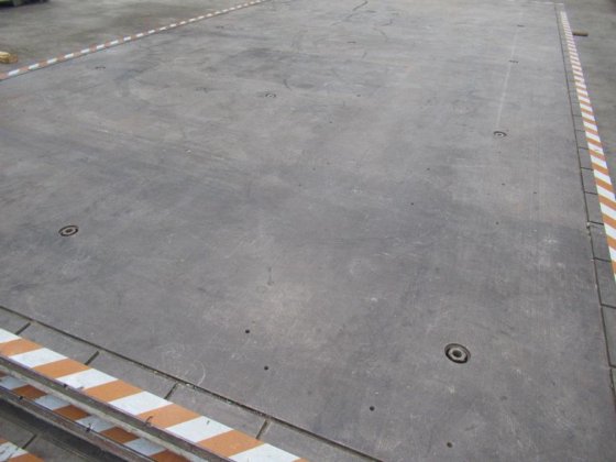 6000x3000 N.3 鋳鉄製テーブル面