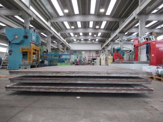 6000x3000 N.3 鋳鉄製テーブル面