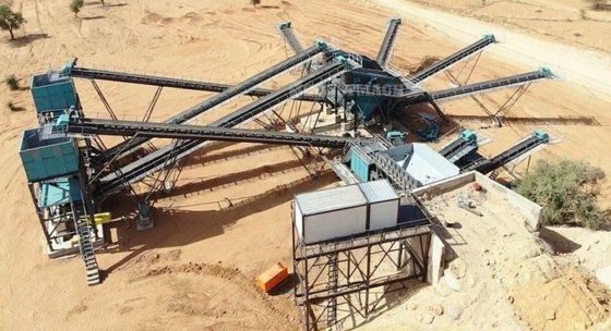 破砕機および選別プラント