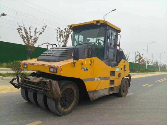 Factory Price 30 Ton Pneumatic