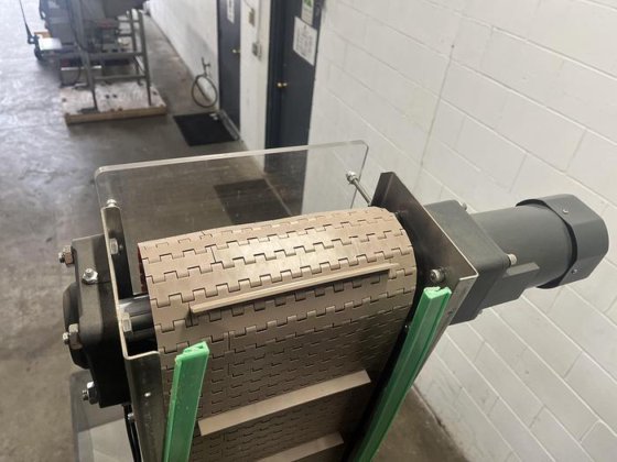 Automatic Cap Elevator