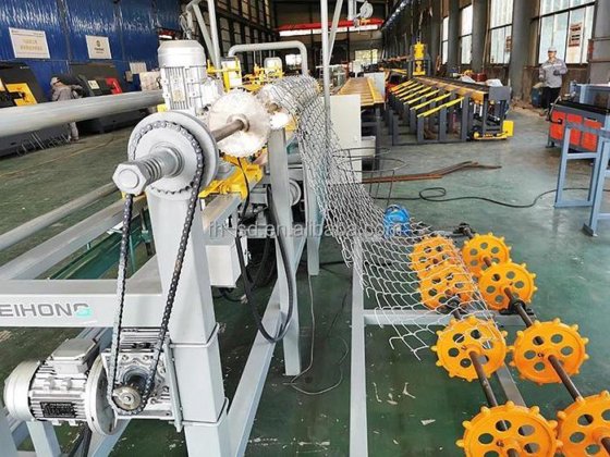 高速チェーンリンクワイヤーフェンス製造機