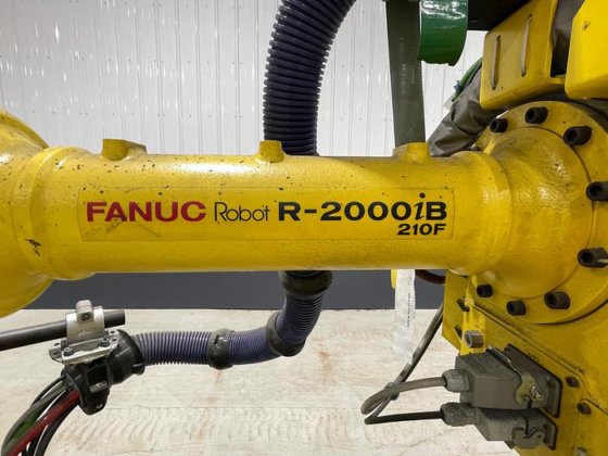 FANUC R2000iB/210F 6 AXIS CNC