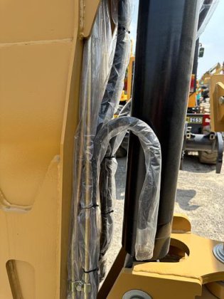2015 CAT 420F BACKHOE LOADER