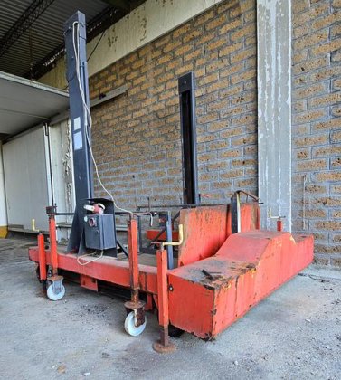 2000 MP Elevatori 320 MG