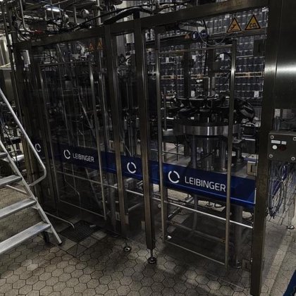 使い捨てボトル充填ライン