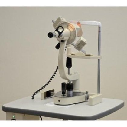 テーブル上のジャヴァルランプの高さは可変