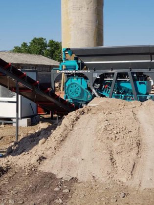 移动混凝土搅拌站