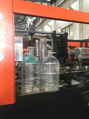 全自动高产量 5000BPH PET 瓶吹瓶机价格