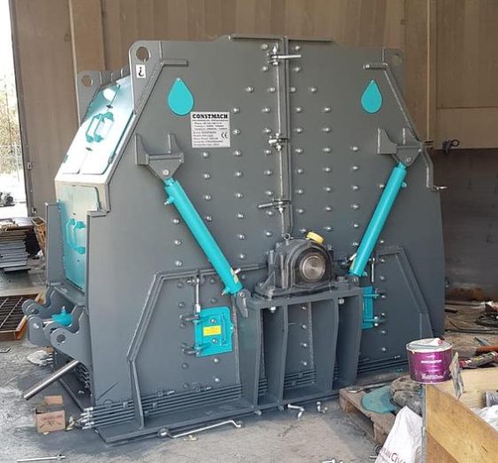 三次冲击破碎机