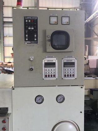 霖城科技 CCH-125型 臥式合模機(台灣製) (塑膠模具)