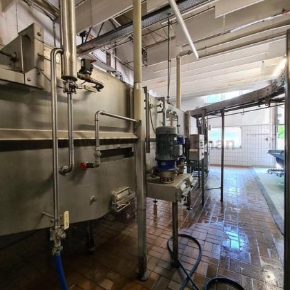 クレート洗浄機