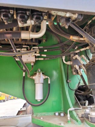 2017 John Deere 437E log