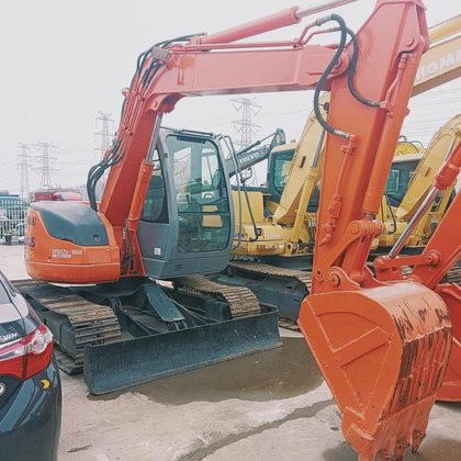 2018 Hitachi ZX75US