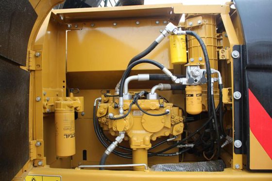 CAT 320D