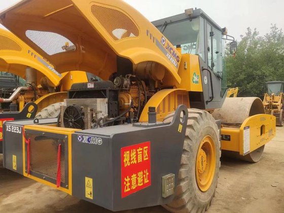 2022 XCMG XS223J