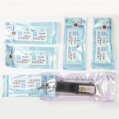 たくさんの眼科用器具