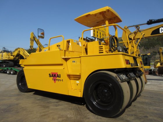 2011 酒井重工業 TZ701-1