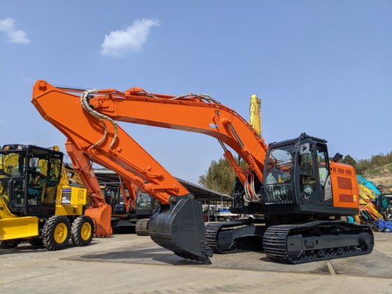 2017 日立建機 ZX225USR-6