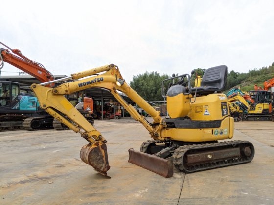 2014 コマツ PC10MR-2