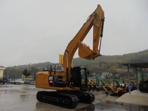 2017 キャタピラー 320E-2
